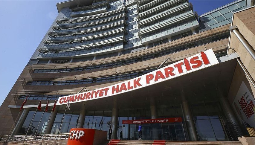 CHP’de Yüksek Disiplin Kurulu bugün toplanıyor: Gürsel Tekin’in ihracı gündemde