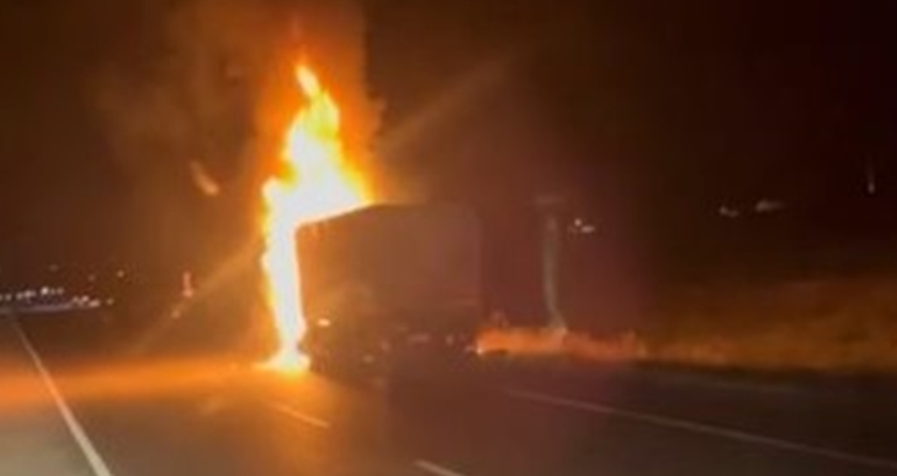 Çorum’da TIR alev topuna döndü