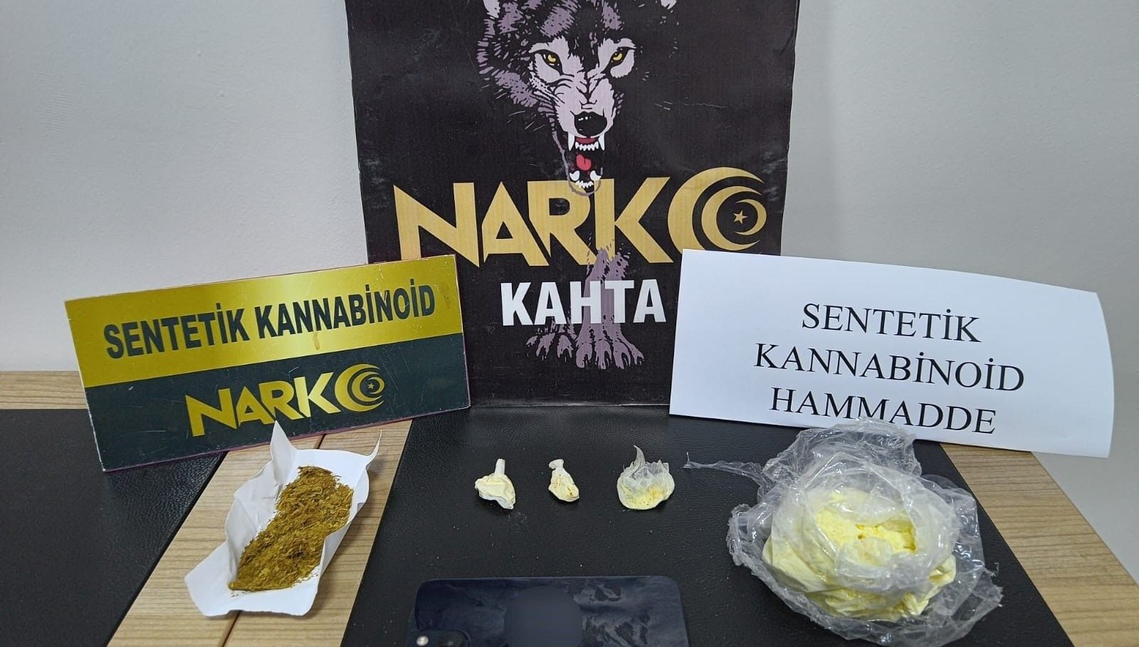 adiyamanda uyusturucu operasyonlarinda 12 sahis tutuklandi mIrKfPXB