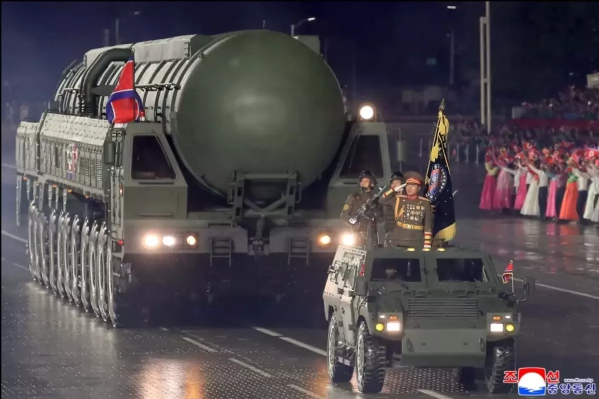 Kim Jong-un, tarihin en güçlü” nükleer silahını tanıttı