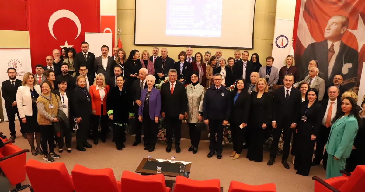 Kütahya Porselen’e “Üstün Onur ve Sanat Ödülü”