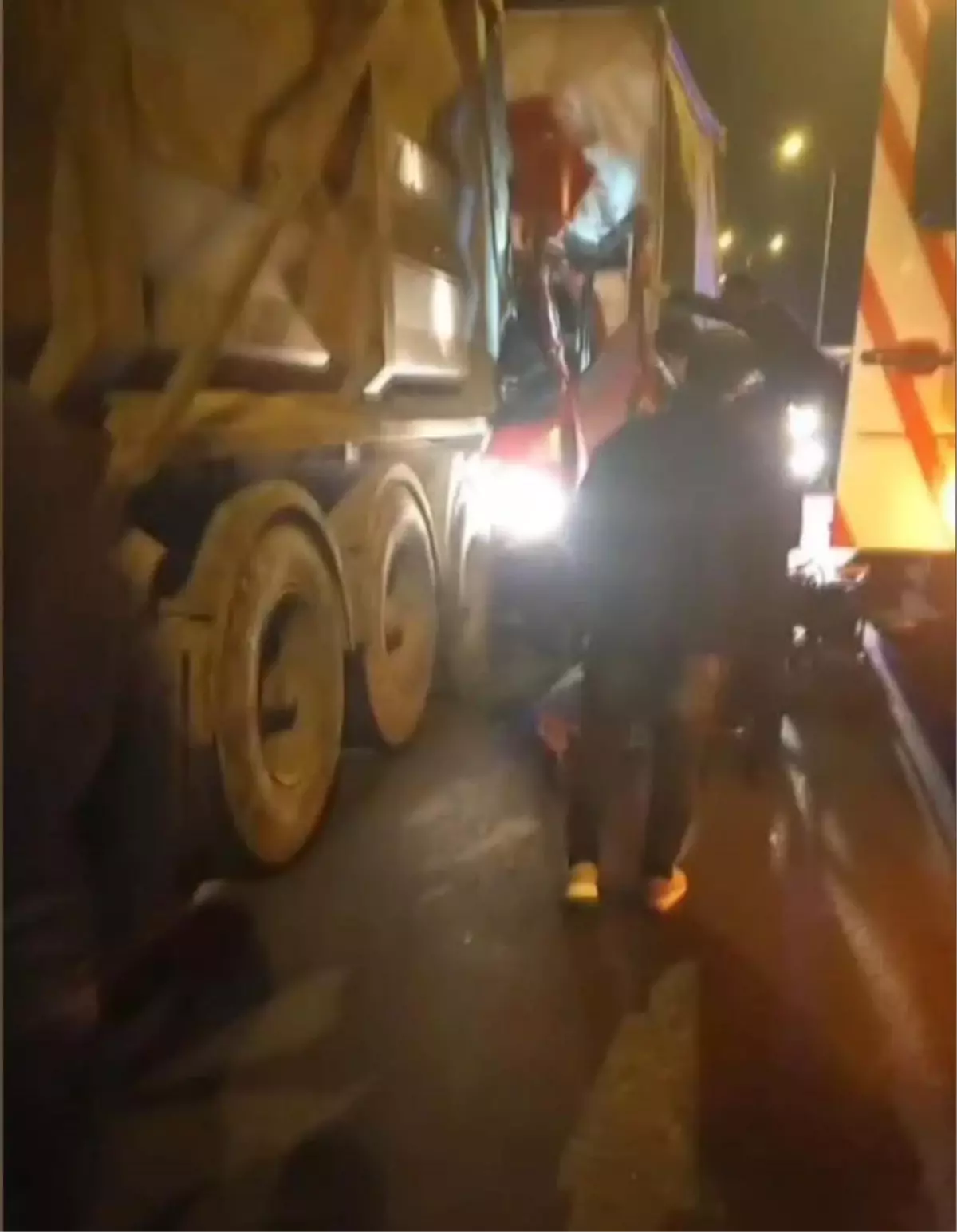 TEM Otoyolu’nda Zincirleme Kaza: 1 Yaralı