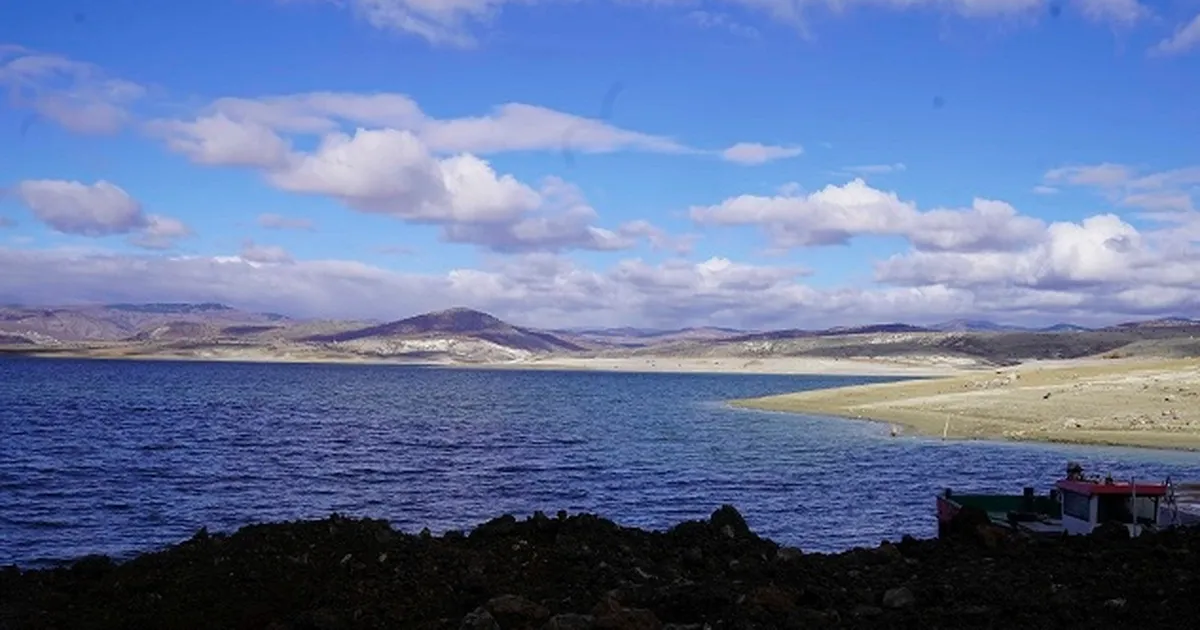 ASKİ’den Çamlıca Barajı’na yüzer su pompası