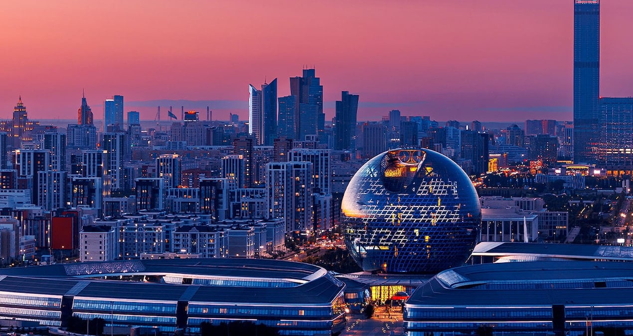 Buz kesen ülkede 54 yılın sıcaklık rekoru kırıldı