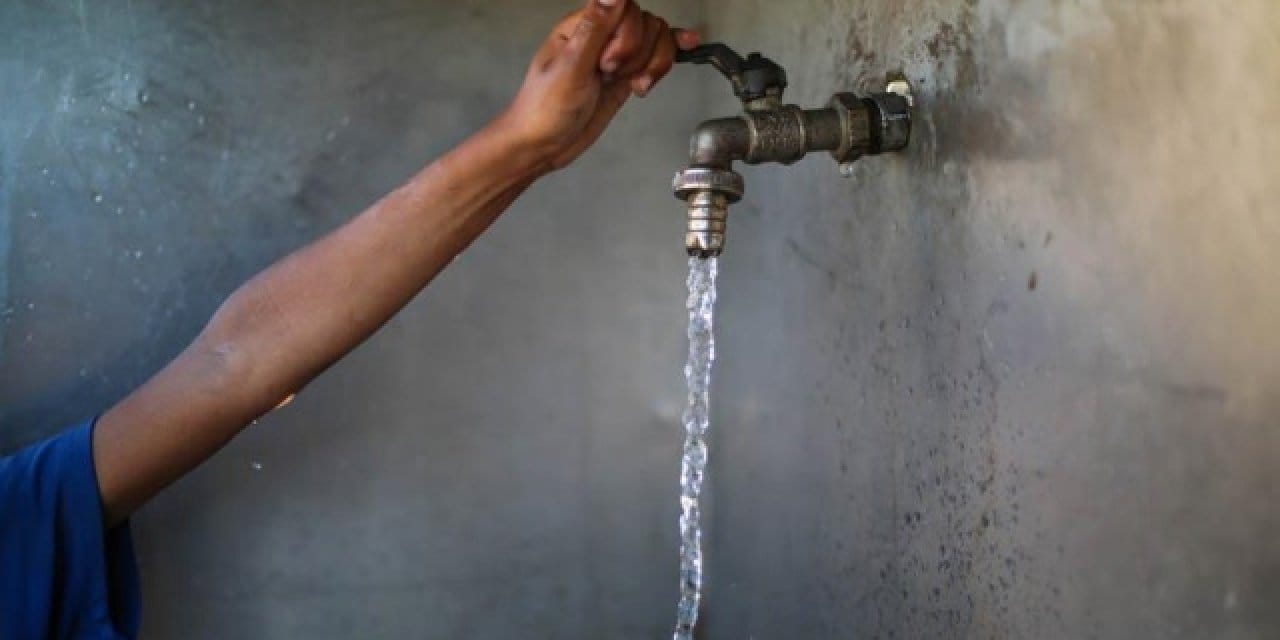 Hindistan’ın ‘en temiz şehrinde’ içme suyundan lağım çıktı: 10 ölü